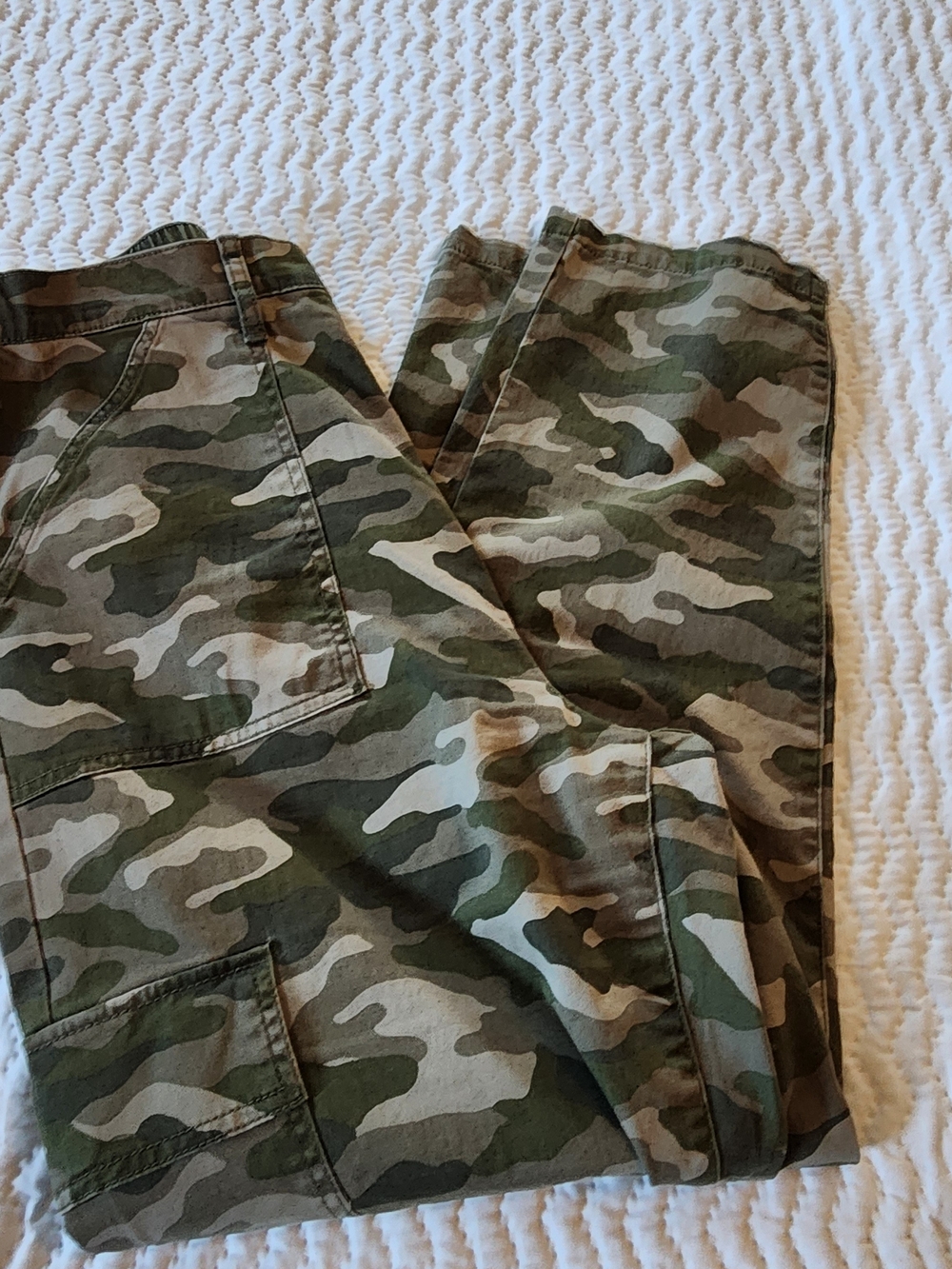 a.n.a Women's Boot Cut Camo Pants in Green & Brown